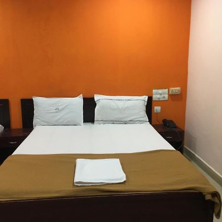 Delmon Residency Hotel Chennai Exterior photo